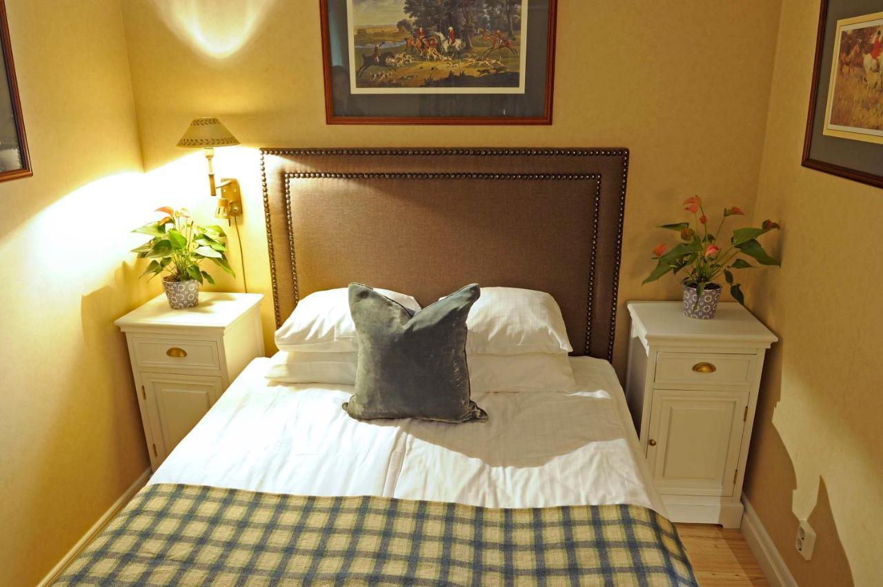 Hotel Thorskogs Slott à Lödöse Extérieur photo