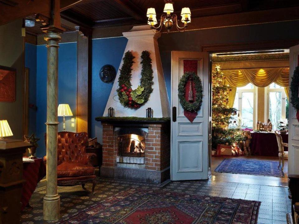 Hotel Thorskogs Slott à Lödöse Extérieur photo