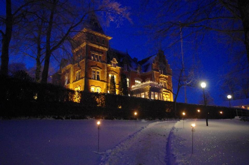 Hotel Thorskogs Slott à Lödöse Extérieur photo